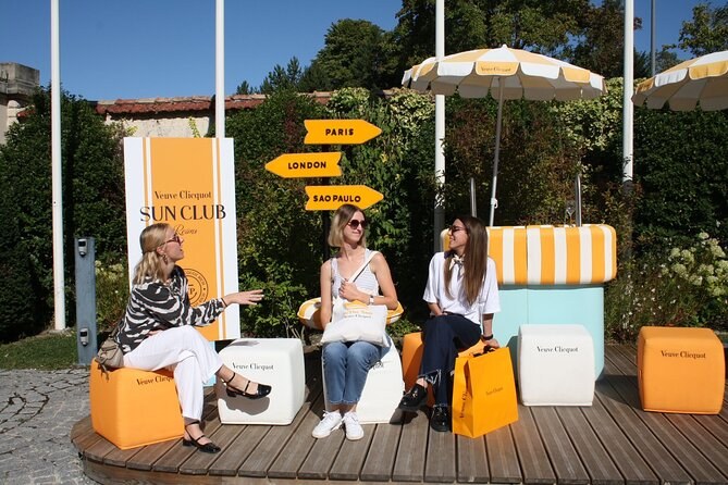Reims or Epernay: Full day Veuve Clicquot family grower & lunch